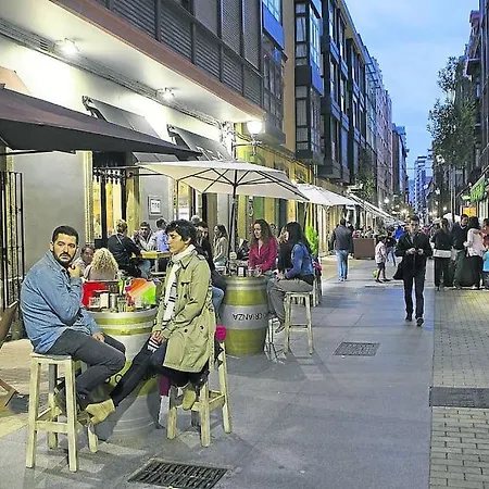 Espacioso 140 M2 Y Calidad A 250 Metros Playa Y Puerto Deportivo 5hab 2 Banos Vut2917as アパート