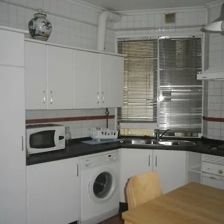 Espacioso 140 M2 Y Calidad A 250 Metros Playa Y Puerto Deportivo 5hab 2 Banos Vut2917as גיחון